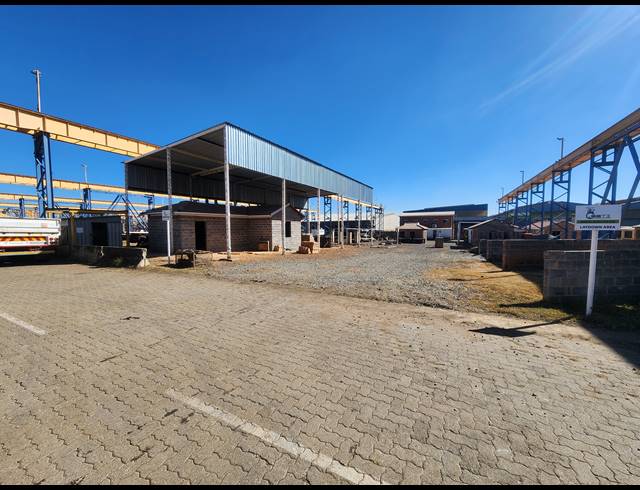 18,286M² WAREHOUSE FOR SALE IN ROODEKOP